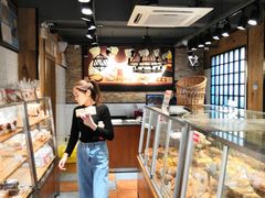 面包甜点陈列柜-苹果花园(龙漕路店)
