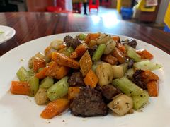 黑椒黄牛肉粒-禄源公·老莞诚饭店