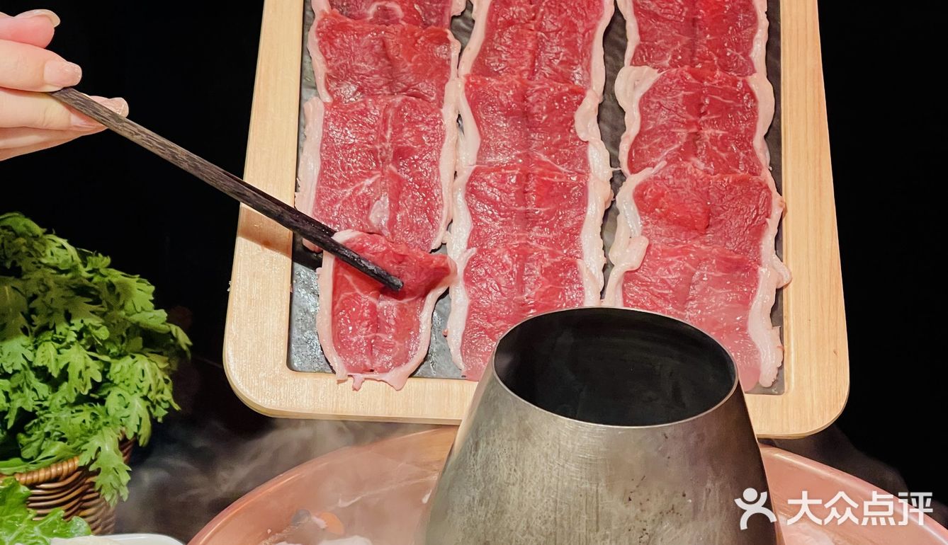 来京悦南门感受正宗的老北京铜锅涮肉