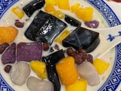 芋圆仙草红豆芒果-赵记传承·中国甜品(福州总店)