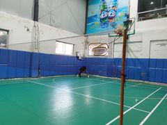 -易学羽毛球培训中心(铜川路店)