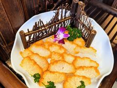 -老牌坊云南鱼豆花火锅(嵩山店)