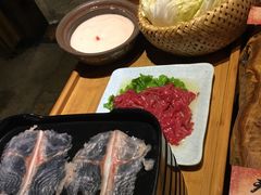 -老牌坊云南鱼豆花火锅(嵩山店)