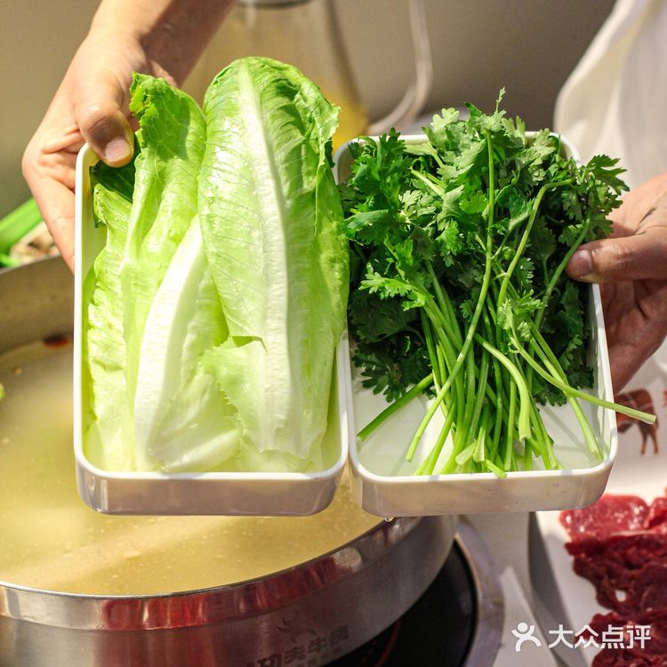 东郊这家牛肉火锅怎么每天都那么多人！