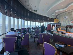 -怡豪大饭店·49楼旋转自助餐厅