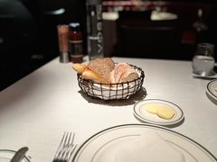 -Wolfgang’s Steakhouse 沃夫冈牛排馆(上海白玉兰广场店)