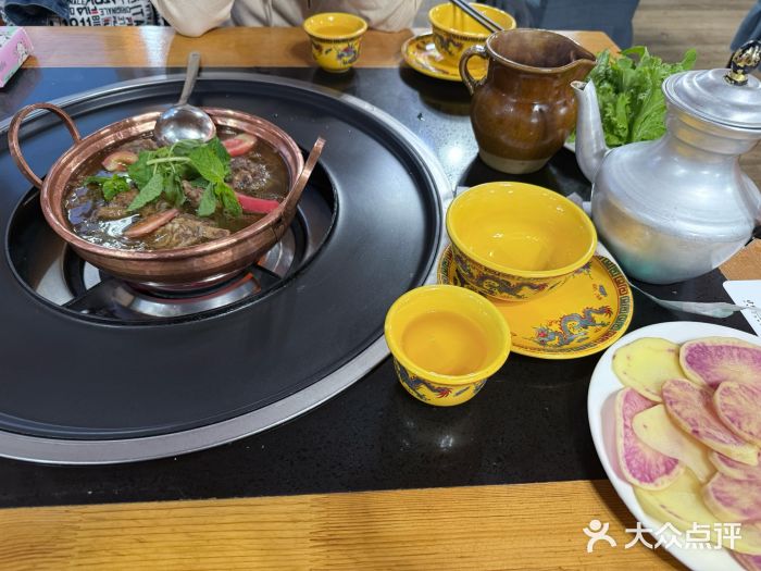银同牦牛肉火锅图片