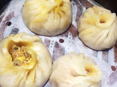 蟹粉灌汤包-京城小江南·北京烤鸭·江南土菜·白鱼(中关村店)