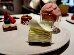 -潮一不贰·法式甜品·生日蛋糕·西式简餐(外滩店)