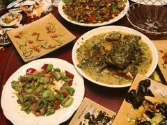 -萨宁音登锡伯风味餐厅(一楼店)