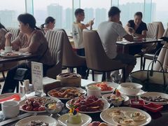 -荣誉国际酒店-云顶旋转餐厅