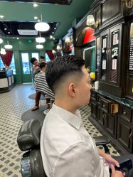 -海文先生国潮烫染男士理发馆