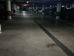 -上海体育场-停车场