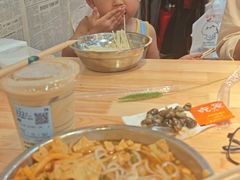 -柳州肥姨妈大骨螺蛳粉(东靖路店)