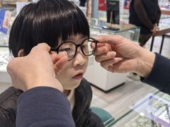 -三叶眼镜城(八佰伴店)