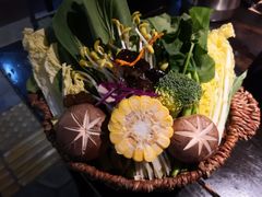 有机蔬菜大丰收-老表记广西宵夜螺蛳鸭脚煲(西大店)