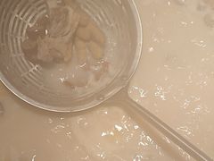-尚尚仙·酸汤猪手·猪肚鸡火锅(华联万柳购物中心店)