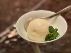 獭祭冰淇淋-Ginza Onodera铁板烧(外滩十八号店)