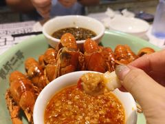 -靓虾二哥长沙地标小龙虾(五一广场店)