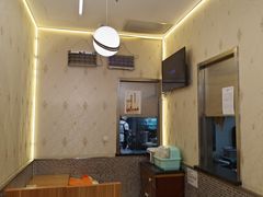 -白玉兰食品甜凤店(合生汇店)