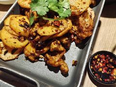 馋嘴香锅牛蛙-佬肥猫(周浦万达店)