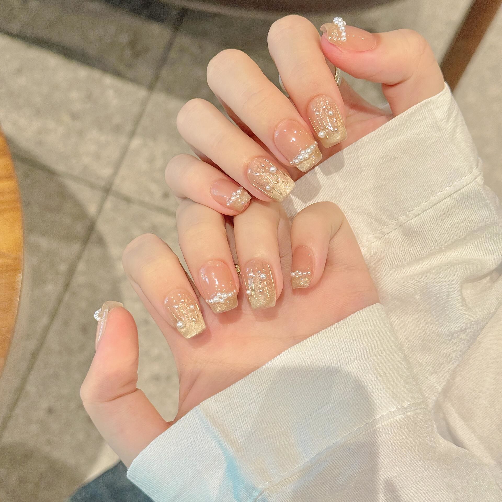 珍珠法式美甲