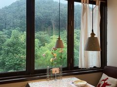靠窗位-素描餐厅(灵隐天竺店)
