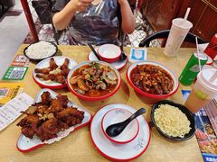 -老闵田螺馆·南昌特色小炒(梦时代店)