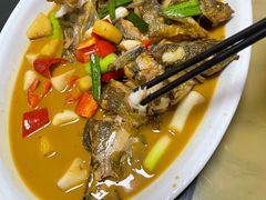 -芦茨金富饭庄·25年老字号·专做稻草鸡