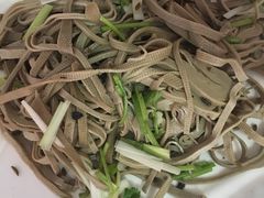 -溢心园香河肉饼总店