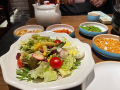 -明洞阿姨·韩式酱蟹烤肉·创意料理(三元桥店)