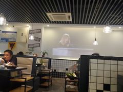 大堂-三不牛腩(宾虹路店)