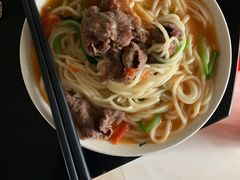-鲸育宝宝月嫂(徐汇店)