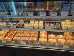 -红宝石·鲜奶小方·海派西点房(联洋店)