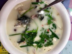 -泸沽肴(泸沽湖大洛水村农村信用社旁店)