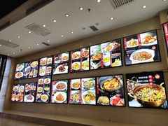 -鞍山大白鲨美食酒店