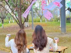 -茅草房·河畔园林火锅