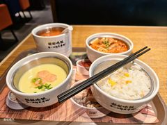 -阿香米线(闸北大润发店)