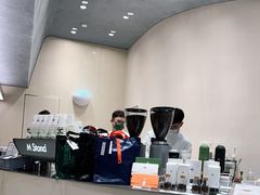 -M Stand(南京新街口金鹰店)
