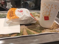 -麦当劳(石坝服务区店)