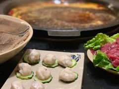 虾滑-茅草房·河畔园林火锅
