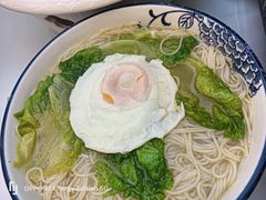 -刘姐啤酒鱼民族演艺餐厅(西街总店)