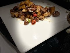 杏鲍菇炒牛柳-東舍食唐精品陕菜馆