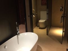 -广州天河希尔顿酒店