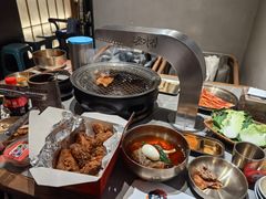 -草家酱蟹炭火烤肉店(珲春南路一店)