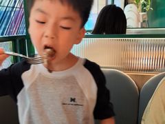 -芭莉与彩虹西餐厅(成都合生汇店)