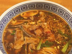 -沪西老弄堂面馆(定西路店)