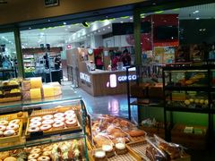 面包甜点陈列柜-多乐之日(和平伊势丹店)