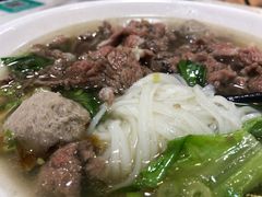 牛丸粿条汤-抖牛白塔牛肉粿条汤(水围店)