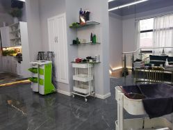 -茶发Salon·烫发染发理发